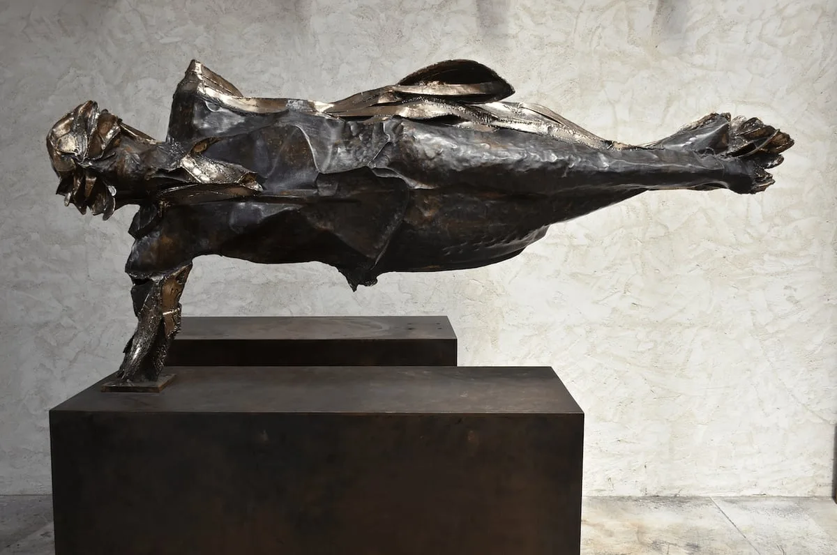 Sculpture en bronze de Julien Allègre : Équilibre illusoire, Vue 3