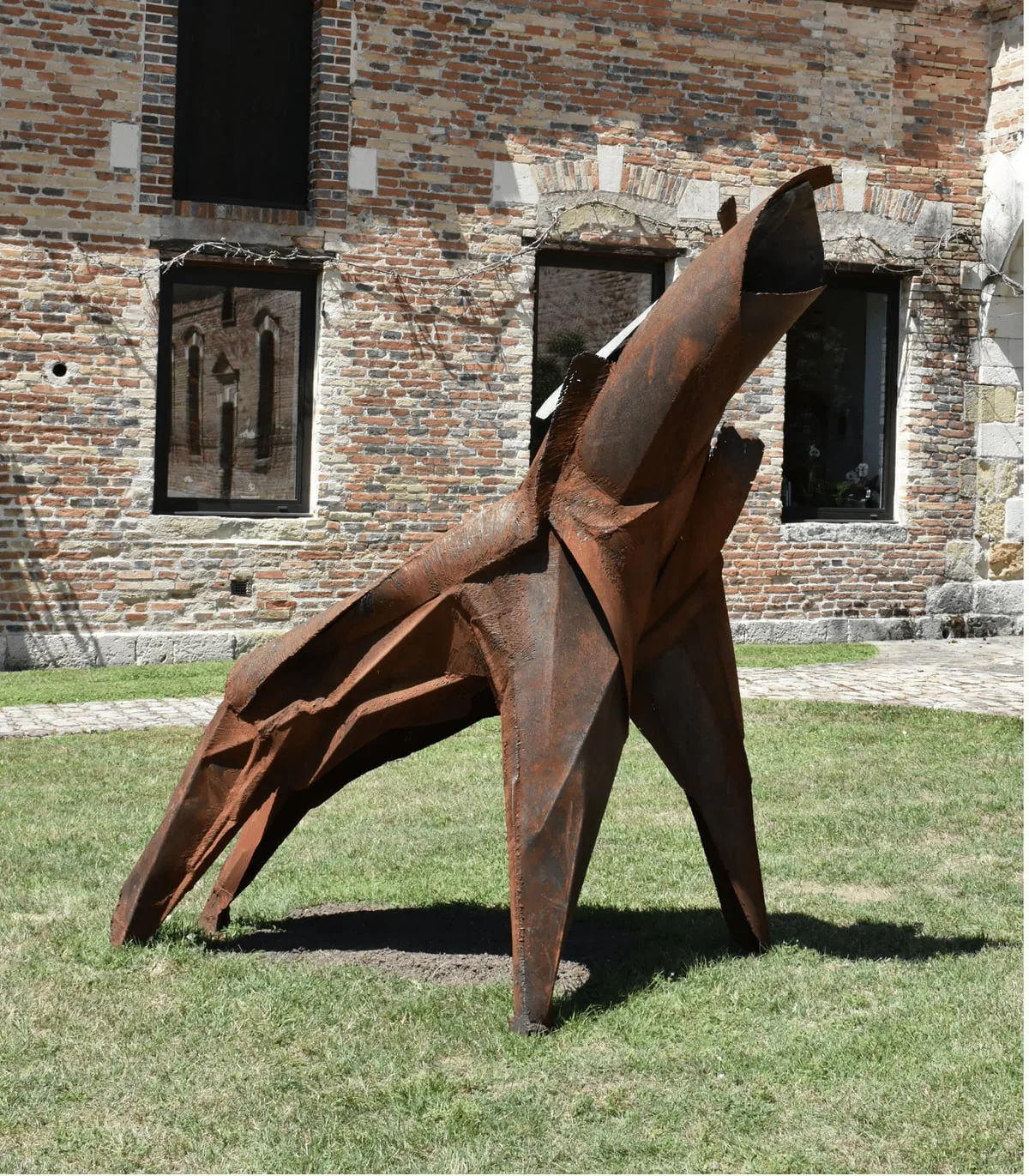 Sculpture monumentale unique, acier corten et cuivre de Julien Allègre : Bête, Vue 2