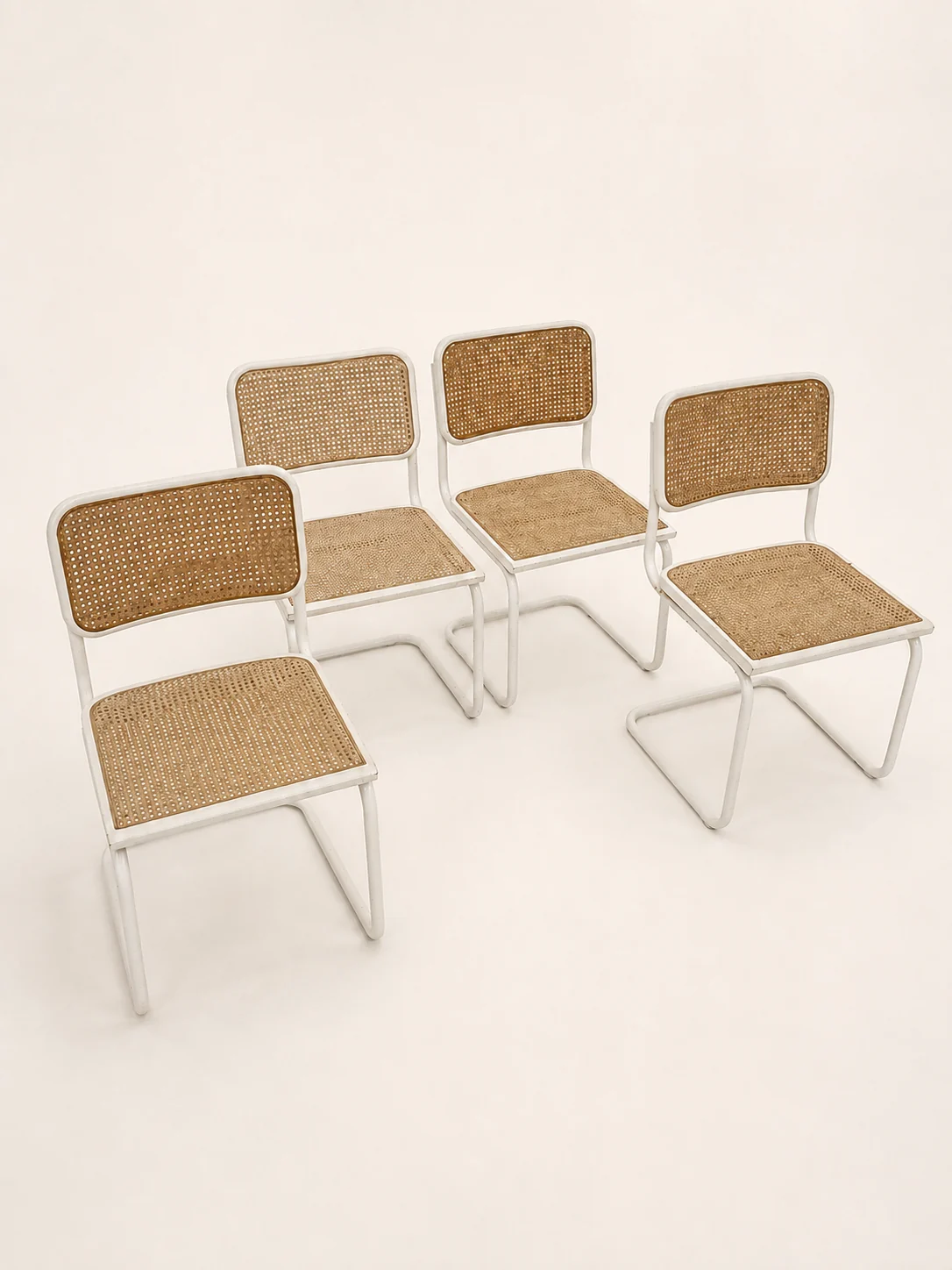 4 chaises Cesca Breuer