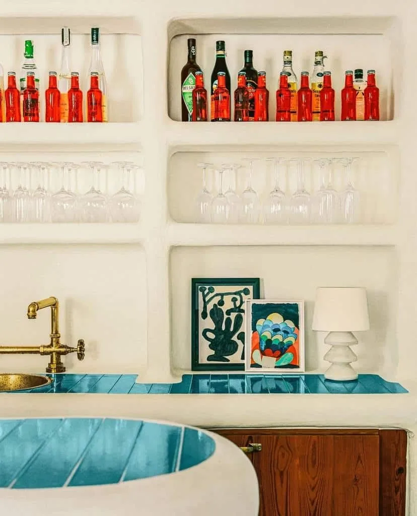 Elle Decor, Casa Muñoz hosts a piece from the Flowers series